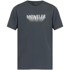 Футболка с логотипом