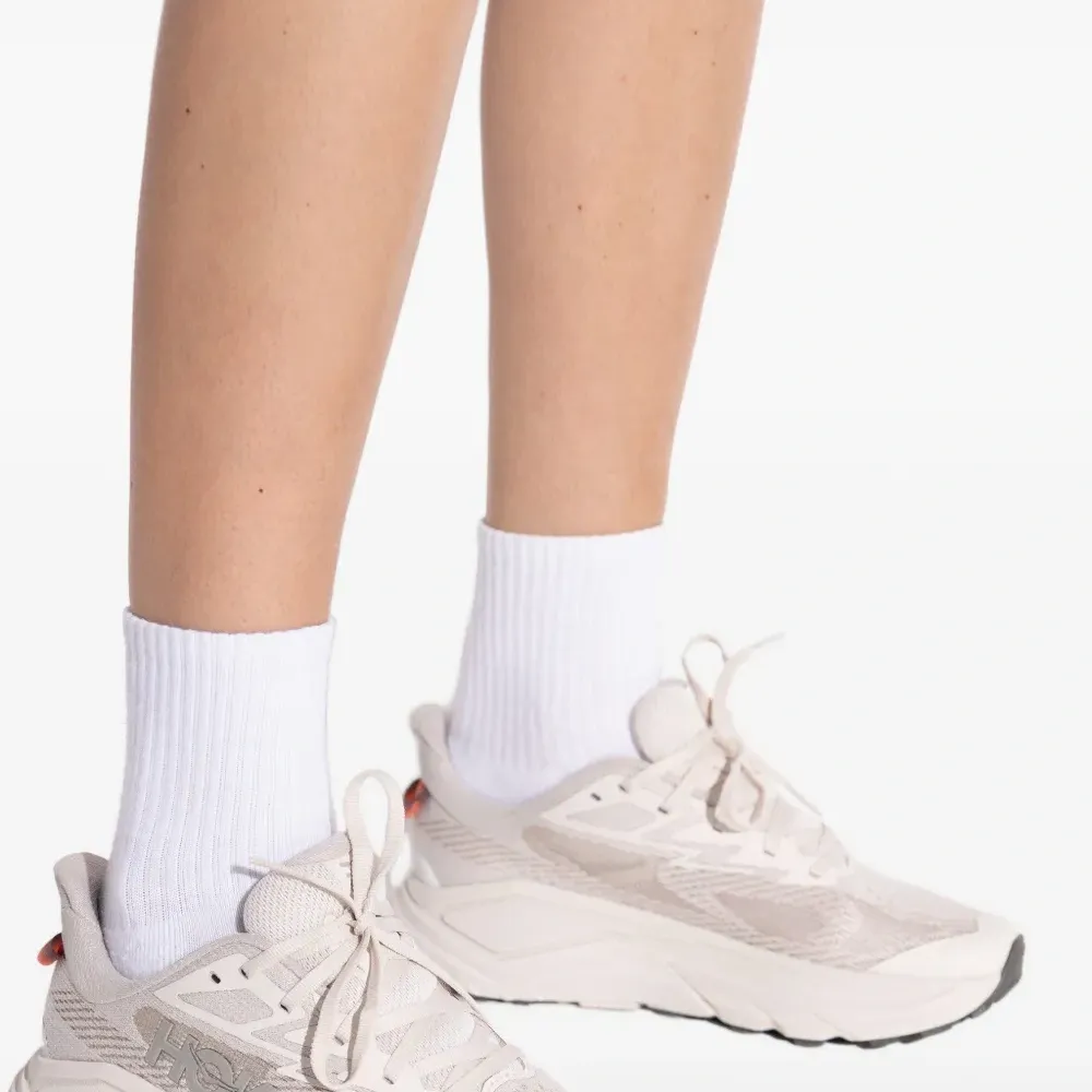 Кроссовки Challenger 8 с вышитым логотипом