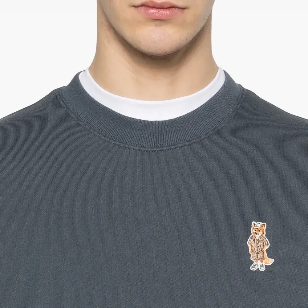 Свитшот с круглым вырезом