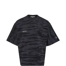 Футболка с узором "Attack"