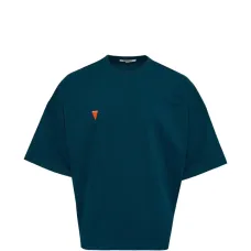 Футболка с круглым вырезом и короткими рукавами