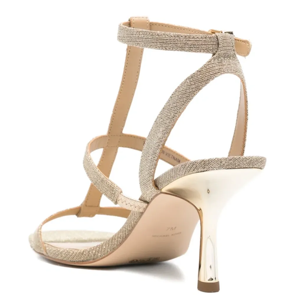 Босоножки на каблуке с Т-образным ремешком Босоножки на каблуке с Т-образным ремешком