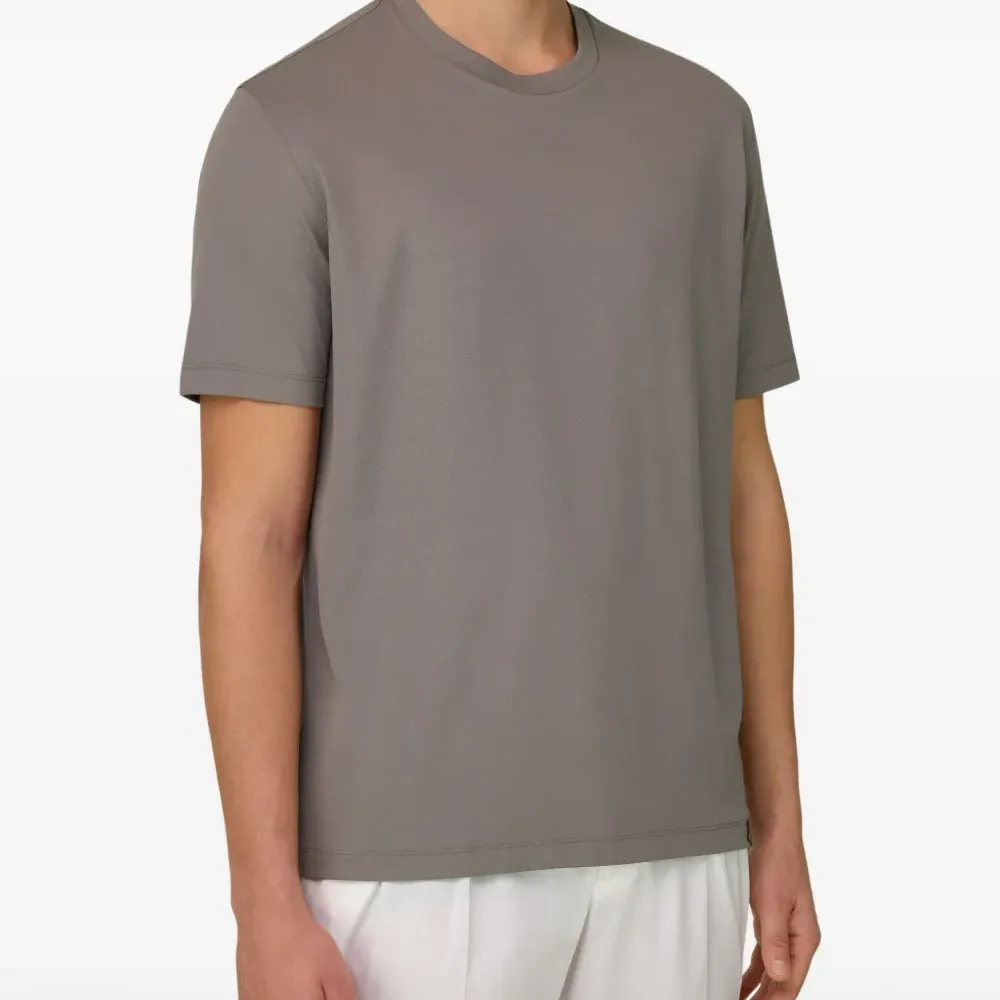 Футболка из пике с аппликацией