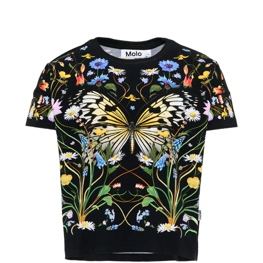 Футболка с бабочками и цветочным принтом