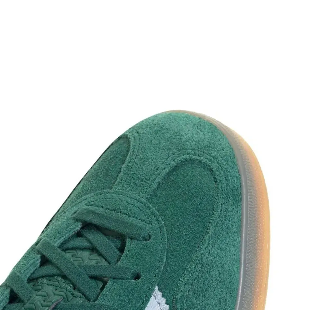 Кроссовки Gazelle с полосками