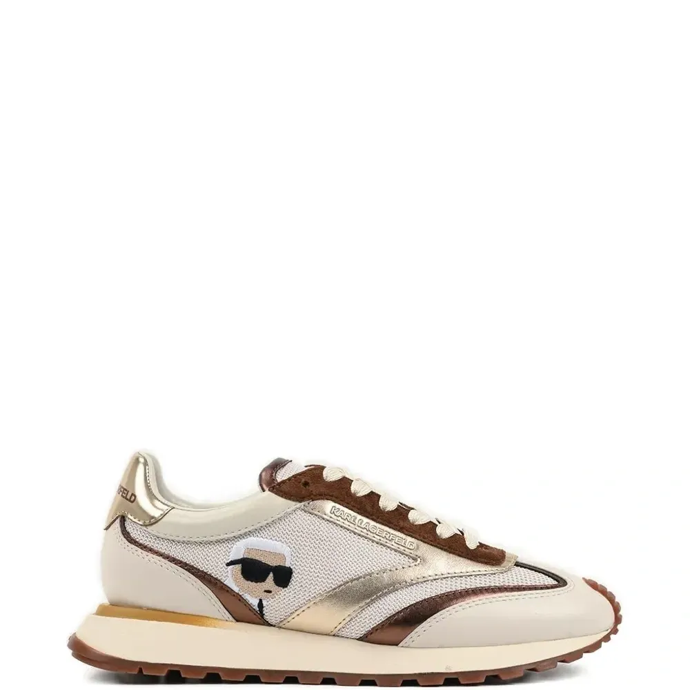 Кроссовки с кружевной отделкой