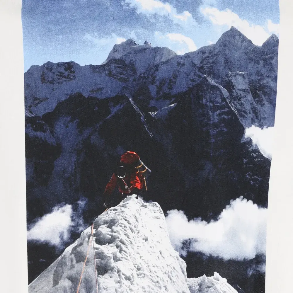 Футболка с принтом