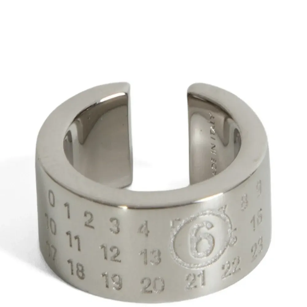 Серьга-кафф с гравировкой