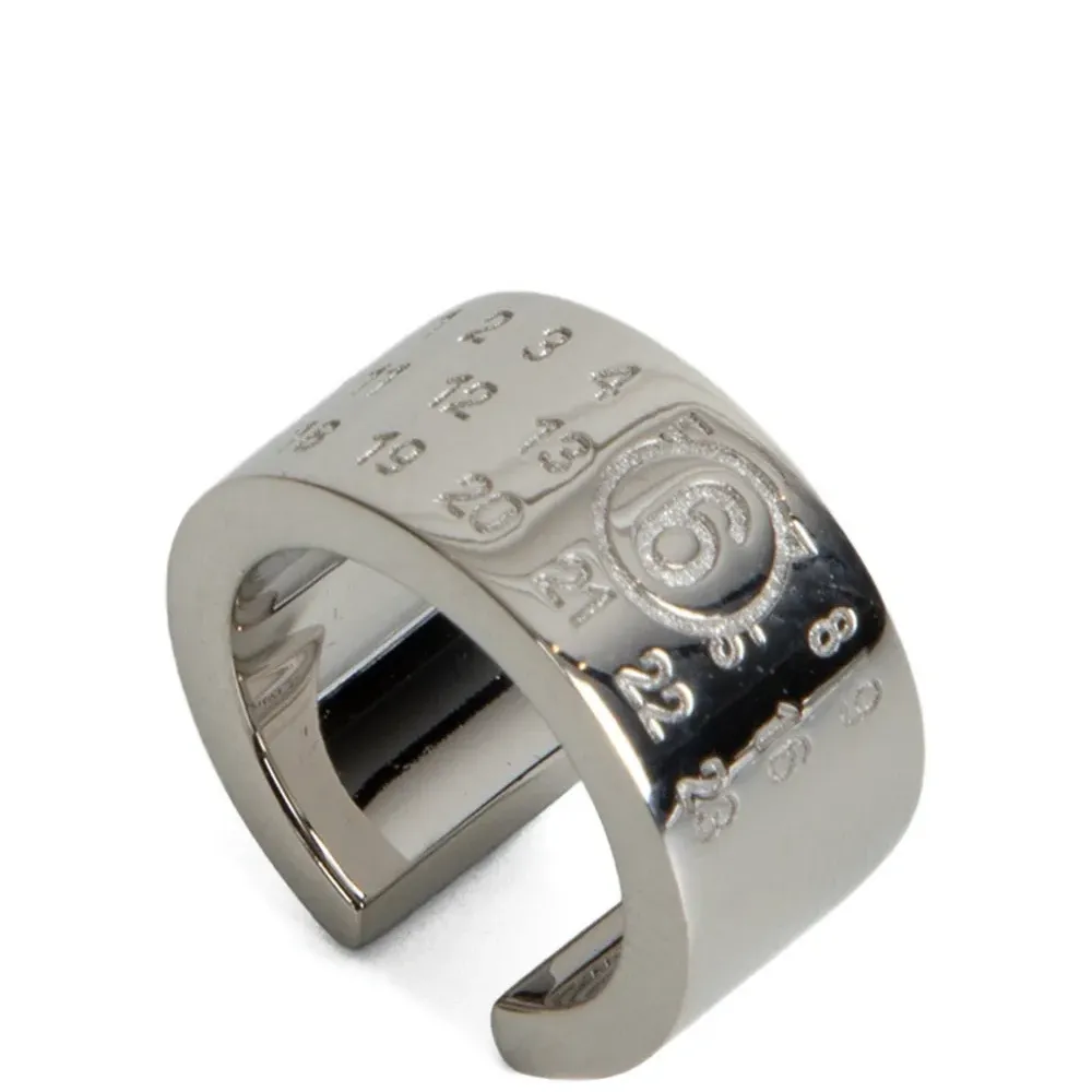 Серьга-кафф с гравировкой