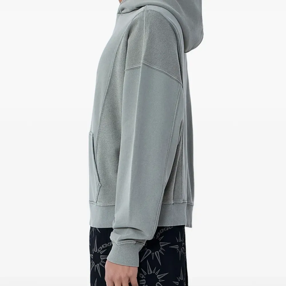 Толстовка с графическим мотивом