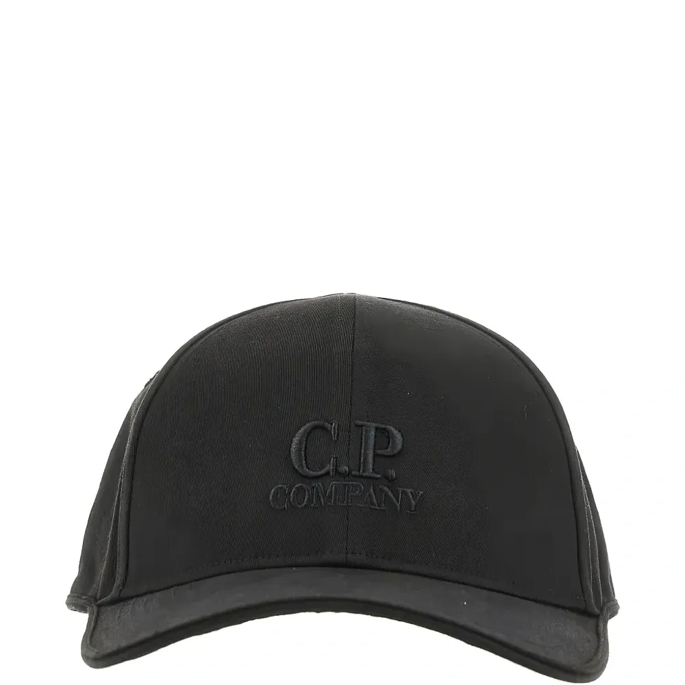 Бейсболка с логотипом