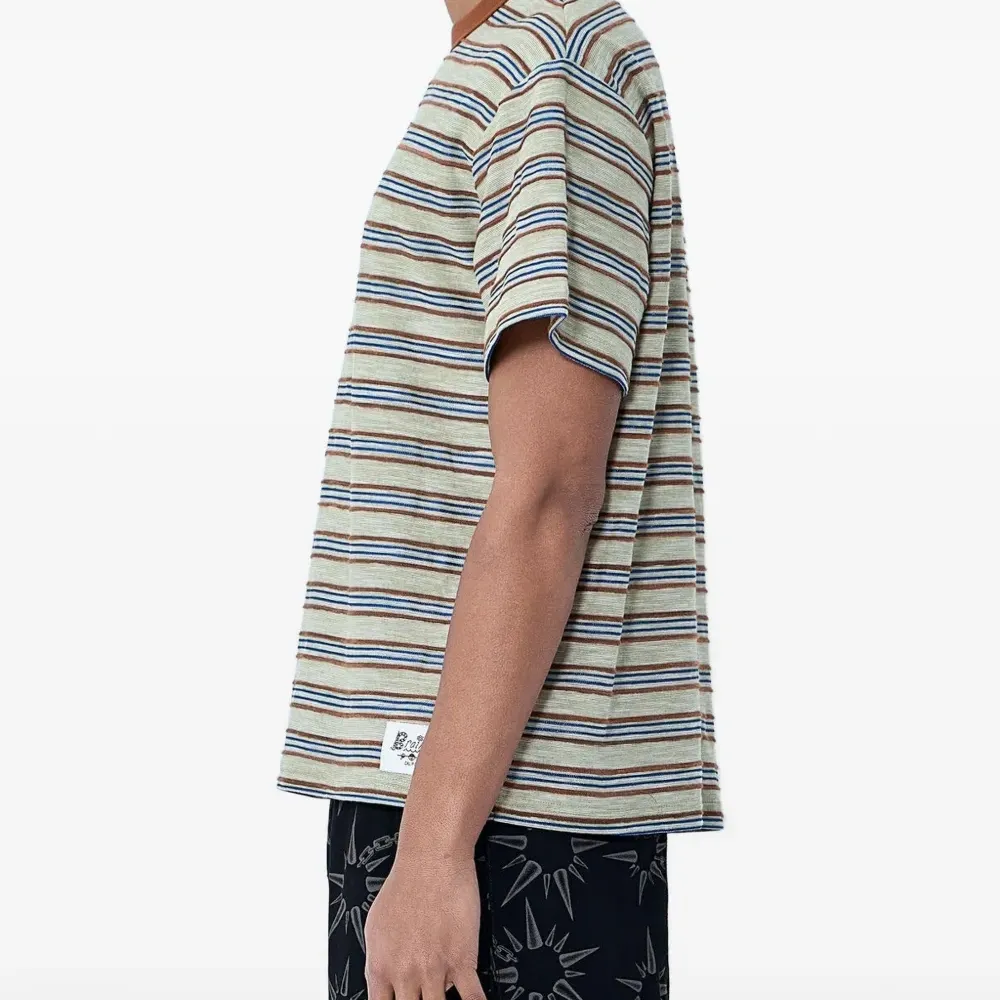 Футболка в полоску с круглым вырезом