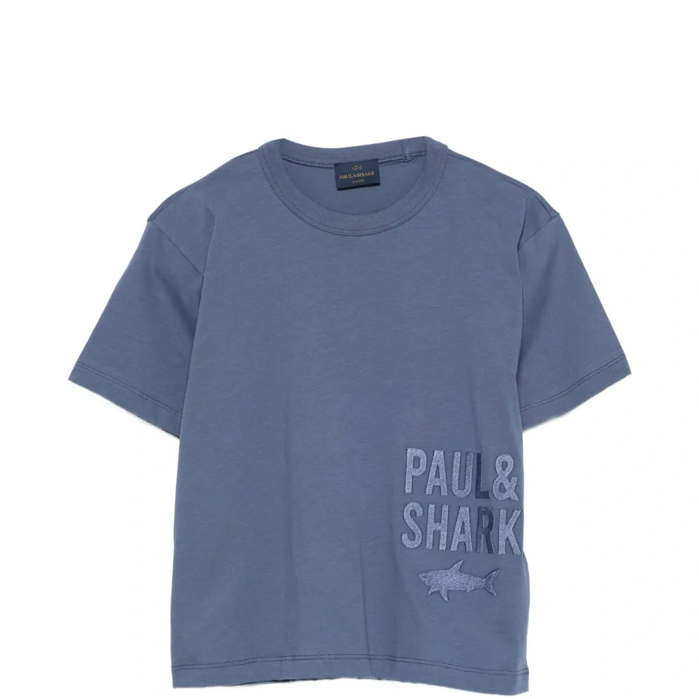 Футболка с вышитым логотипом