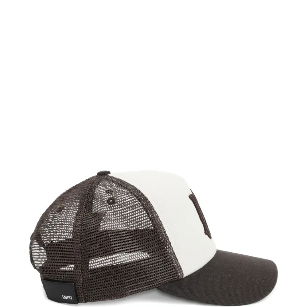 Бейсболка с вышитым логотипом