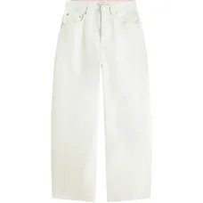 Широкие джинсы с пятью карманами