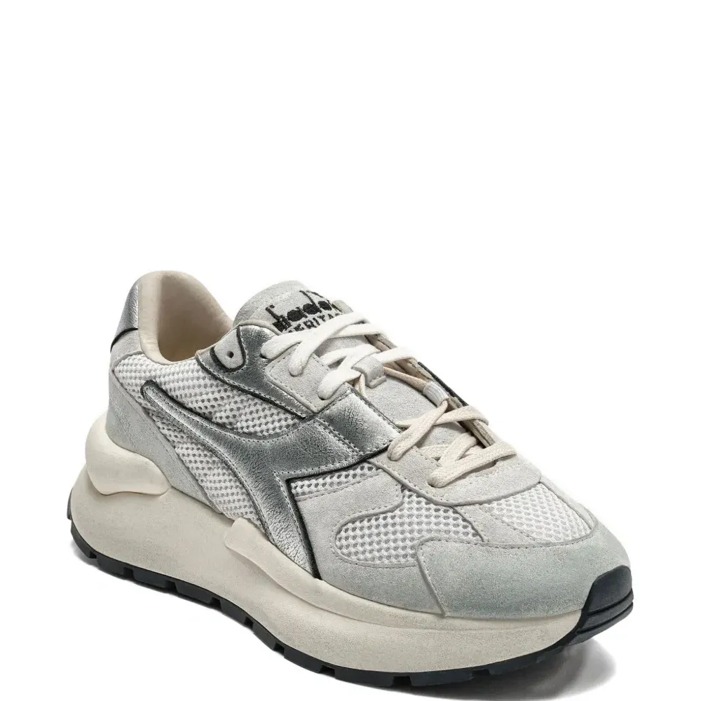 Кроссовки с вставками Кроссовки с вставками