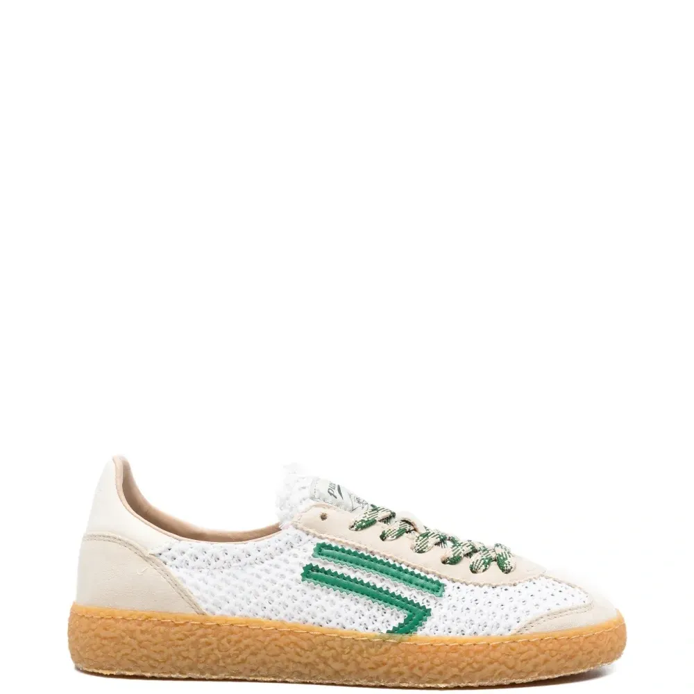 Кроссовки из сетчатого материала