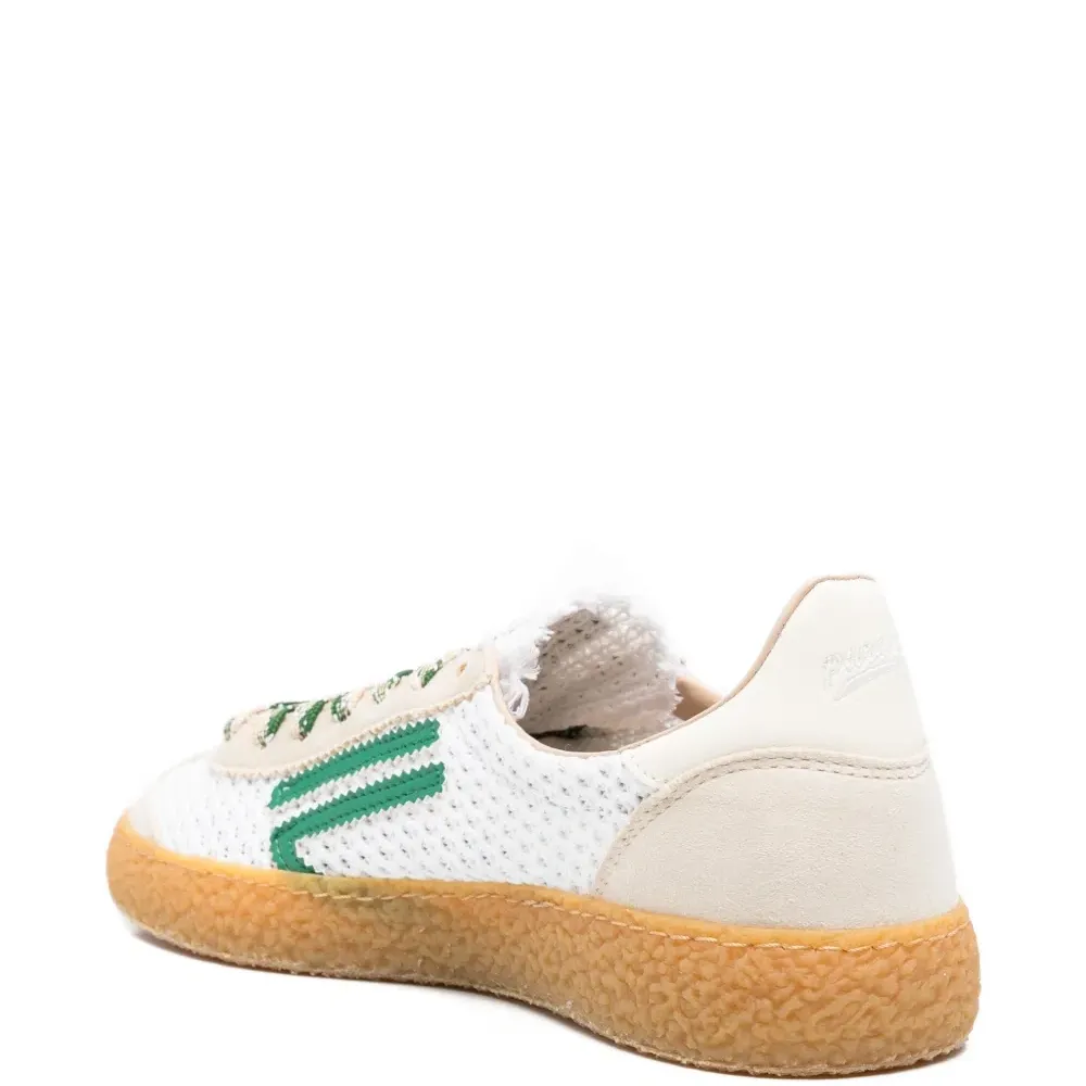 Кроссовки из сетчатого материала