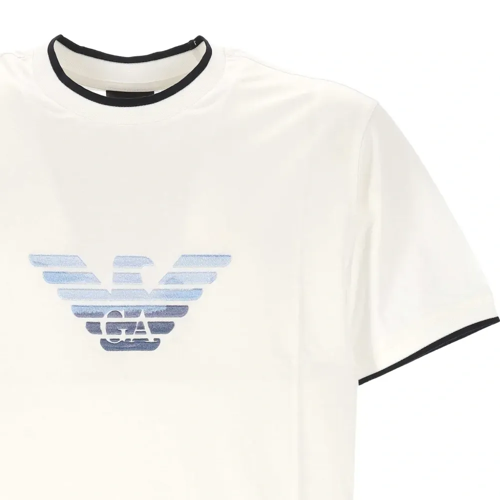 Футболка с логотипом