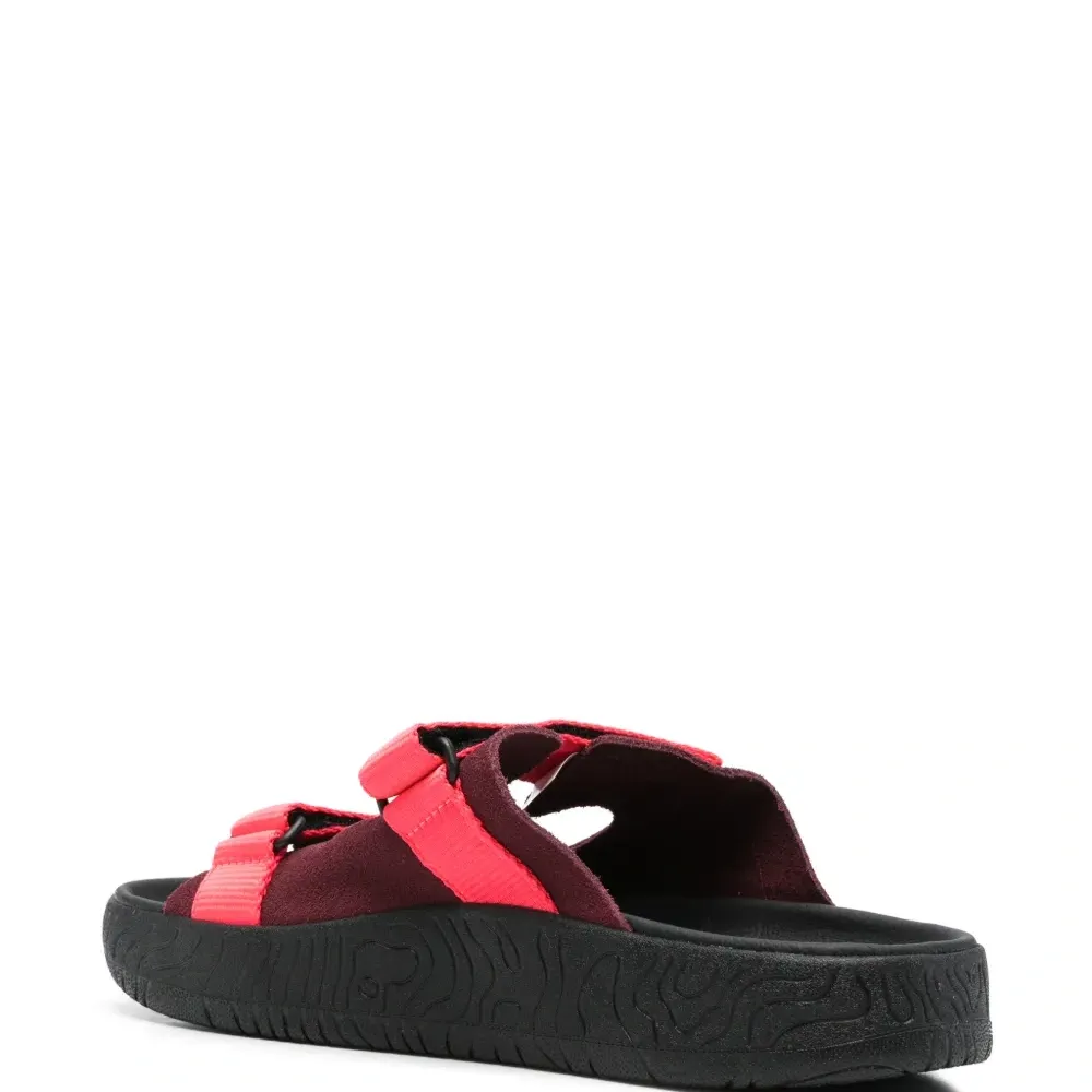 Босоножки с ремешками