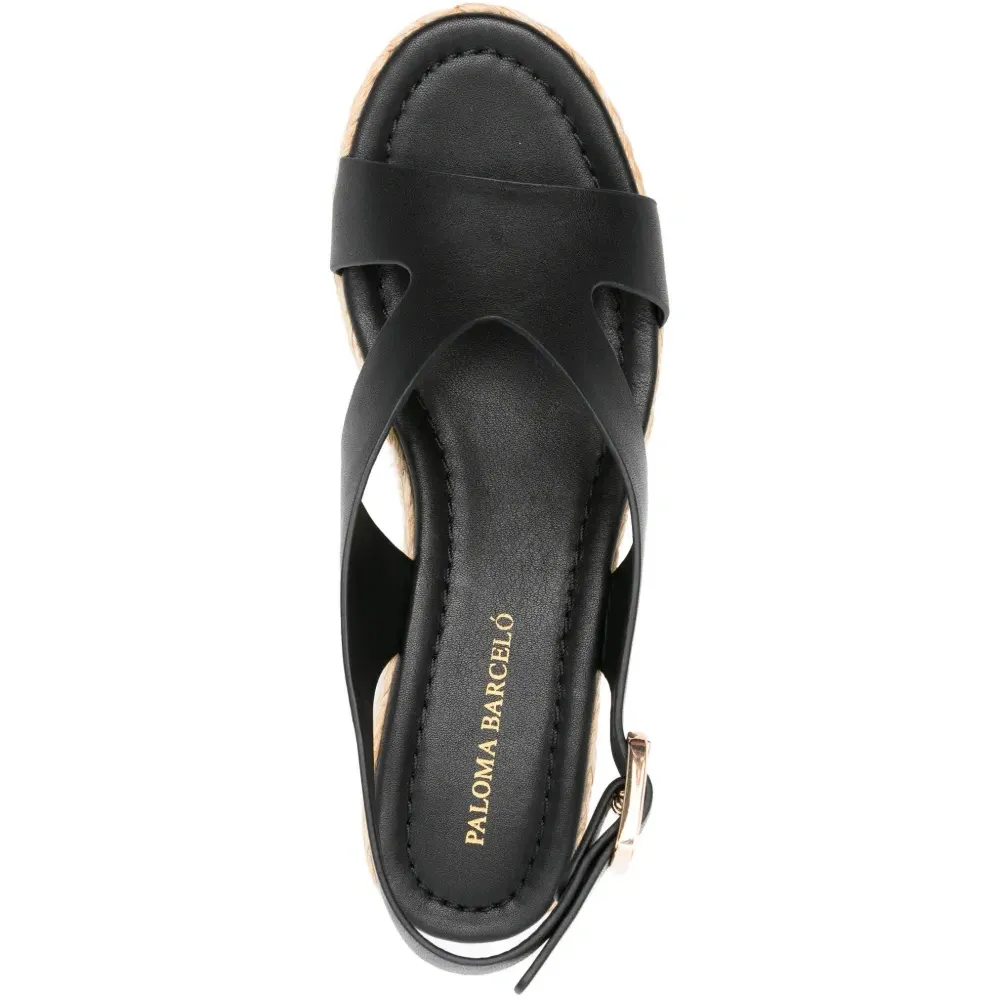 Кожаные туфли с перекрещивающимися ремешками