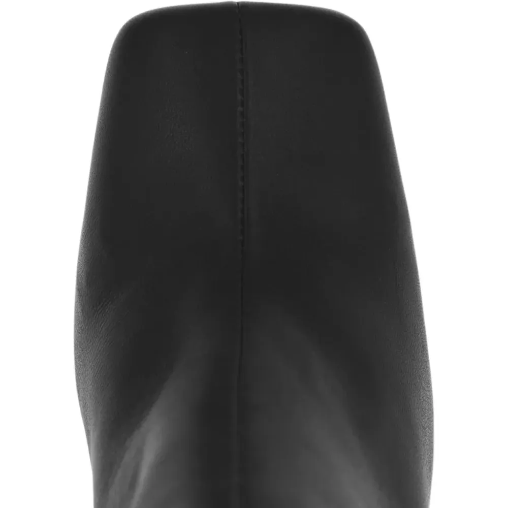 Ботинки с квадратным носком