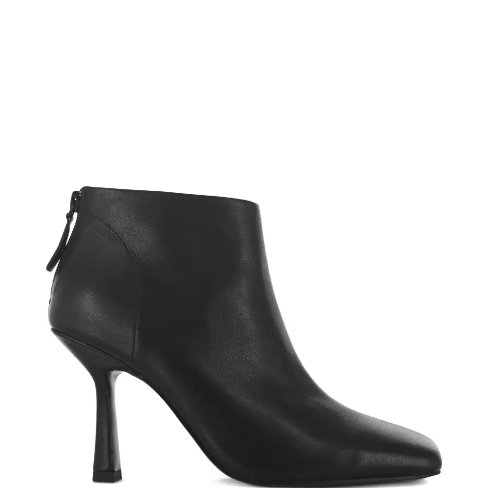 Ботинки с квадратным носком