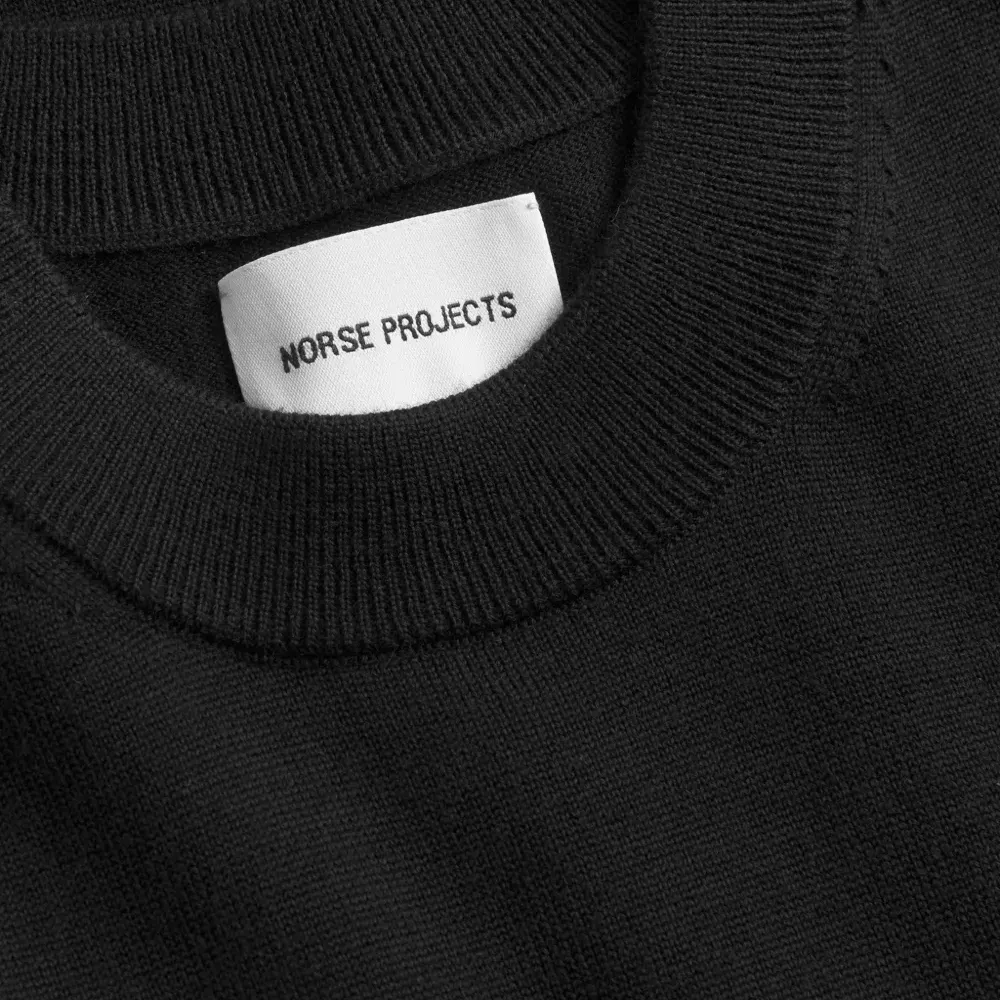 Джемпер с круглым вырезом из технической мериносовой шерсти креп