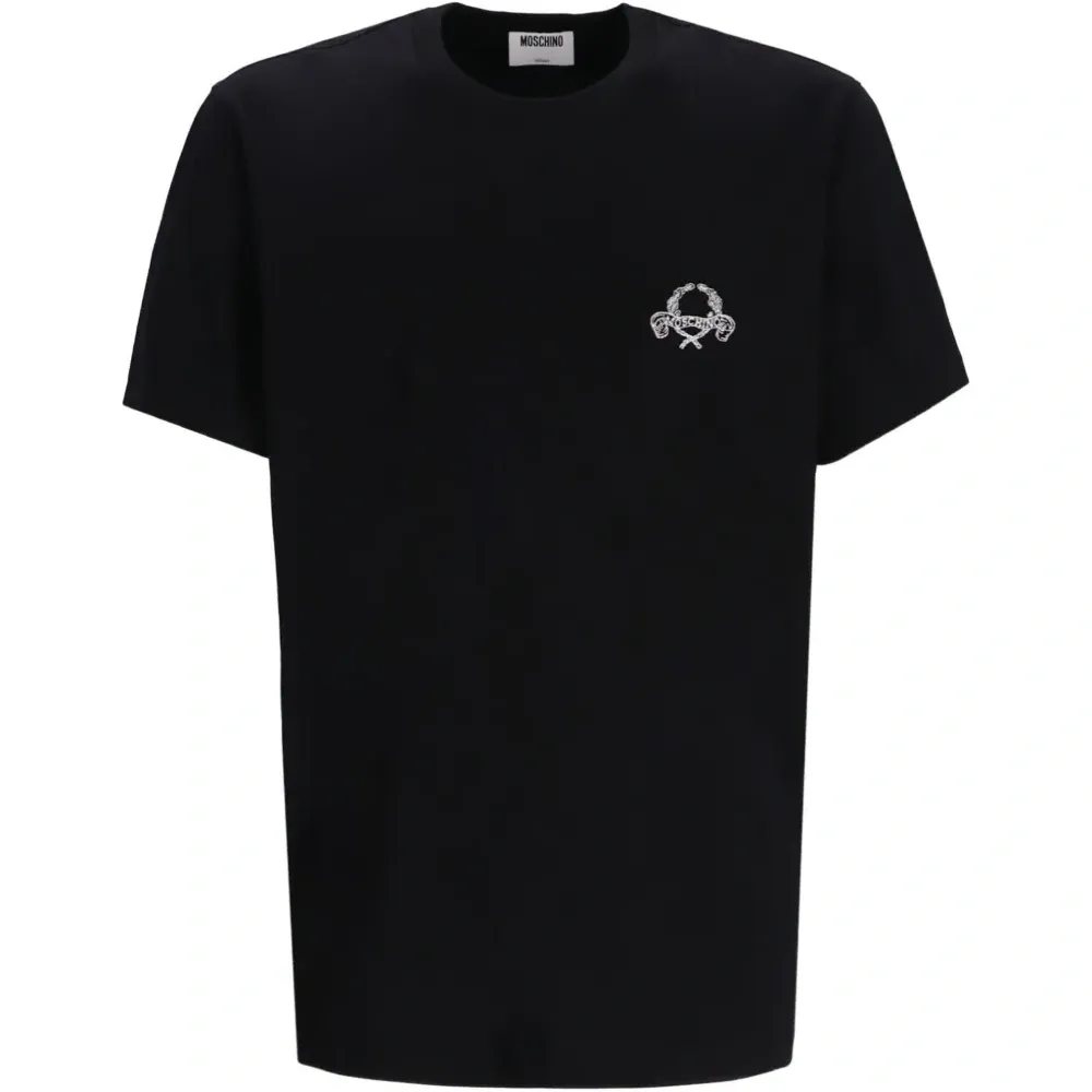 Футболка с нашивкой-логотипом