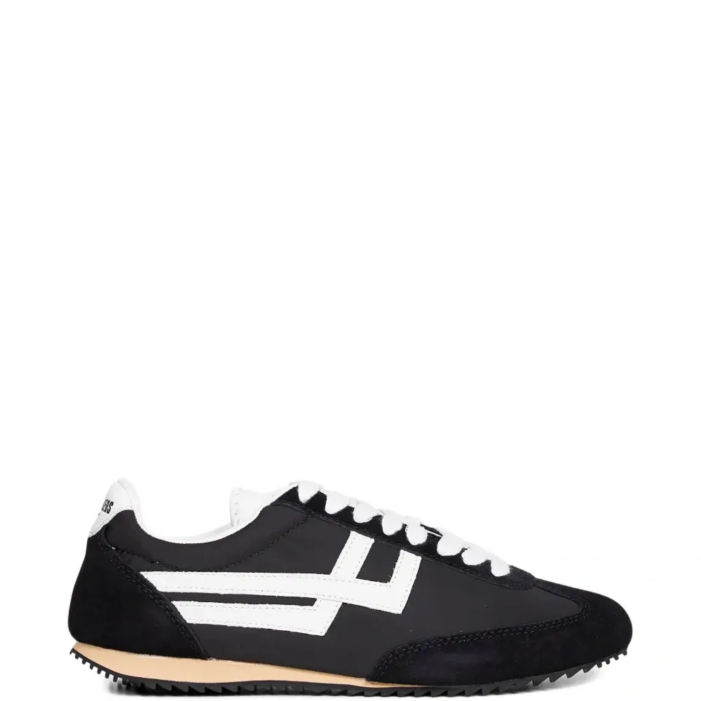 Замшевые кеды на шнуровке