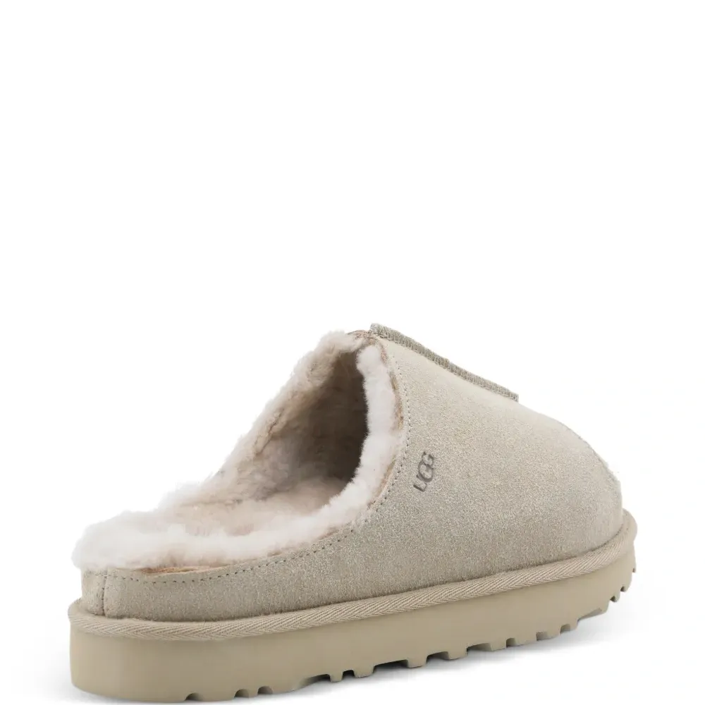 Босоножки с открытым носком из овчины