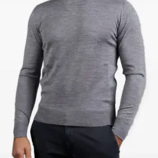 Серый свитер Серый свитер