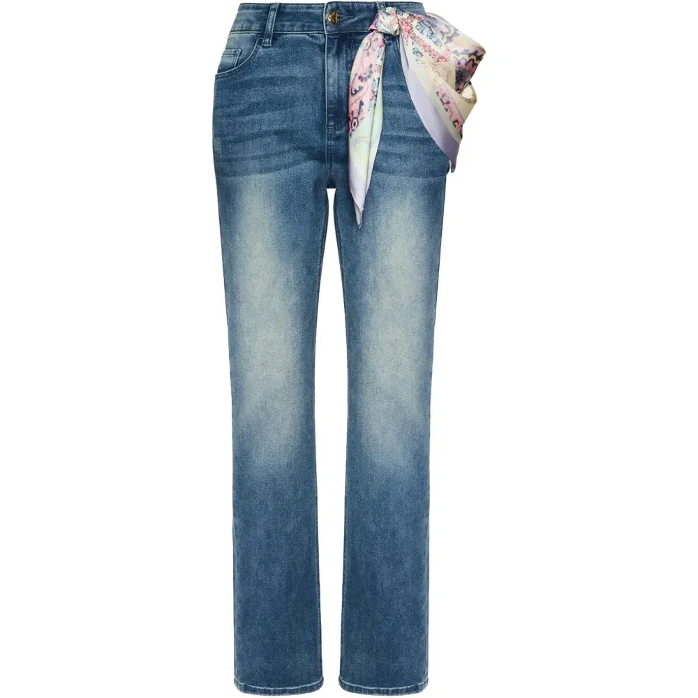 Джинсы из денима