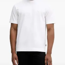 Футболка с круглым вырезом