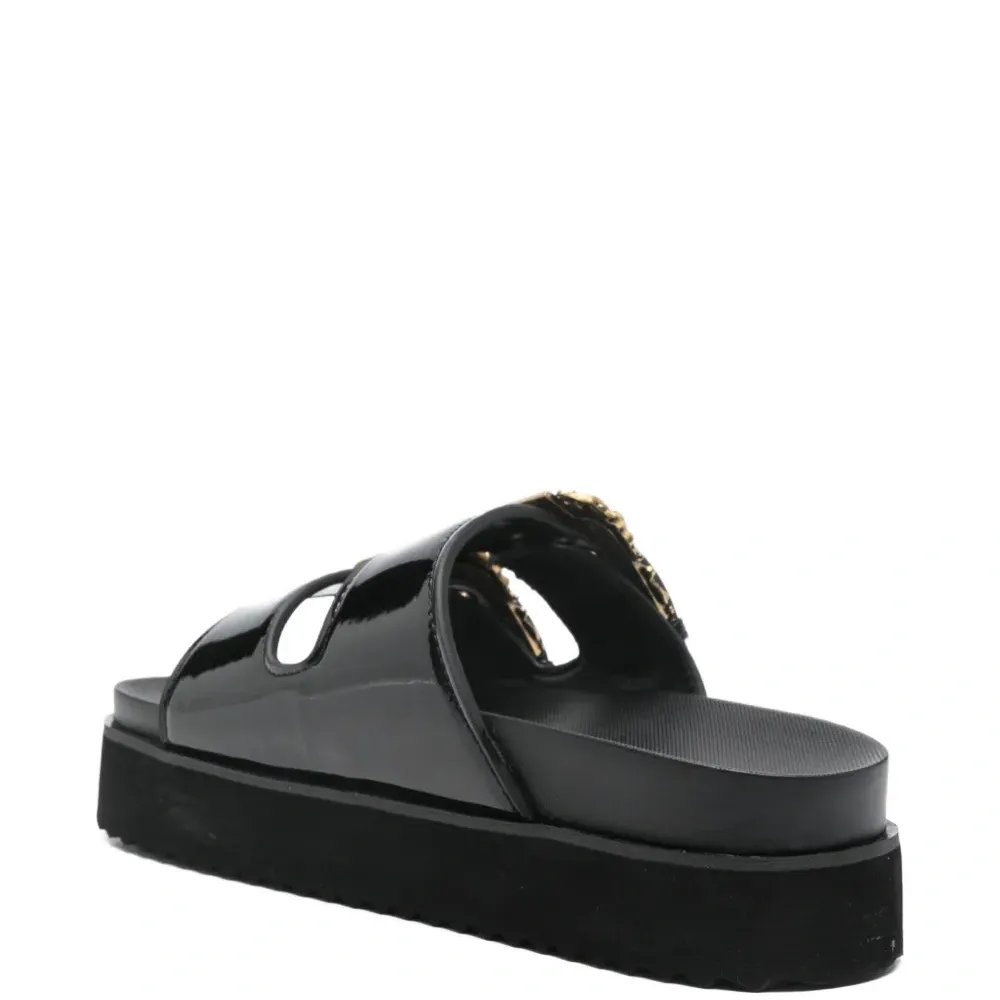 Босоножки на платформе с пряжкой