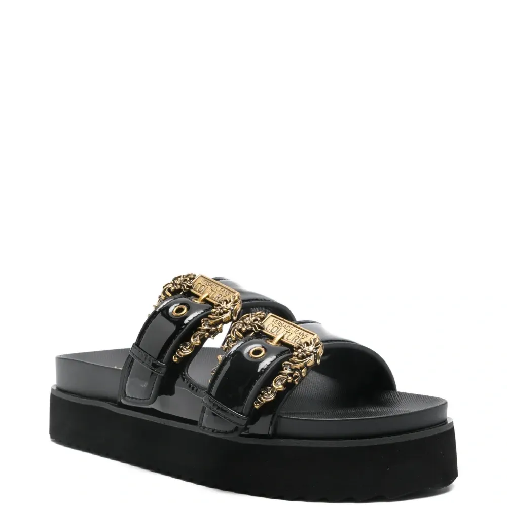 Босоножки на платформе с пряжкой