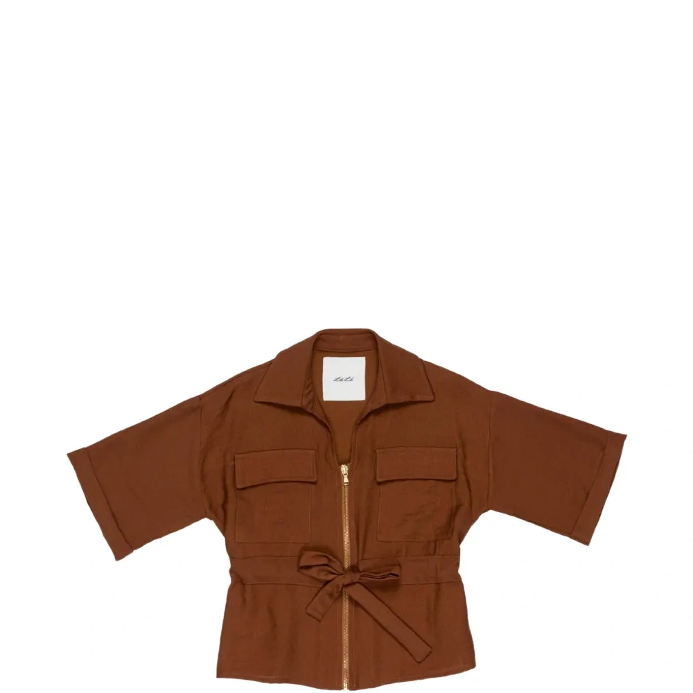 Куртка с молнией и завязками-стяжками