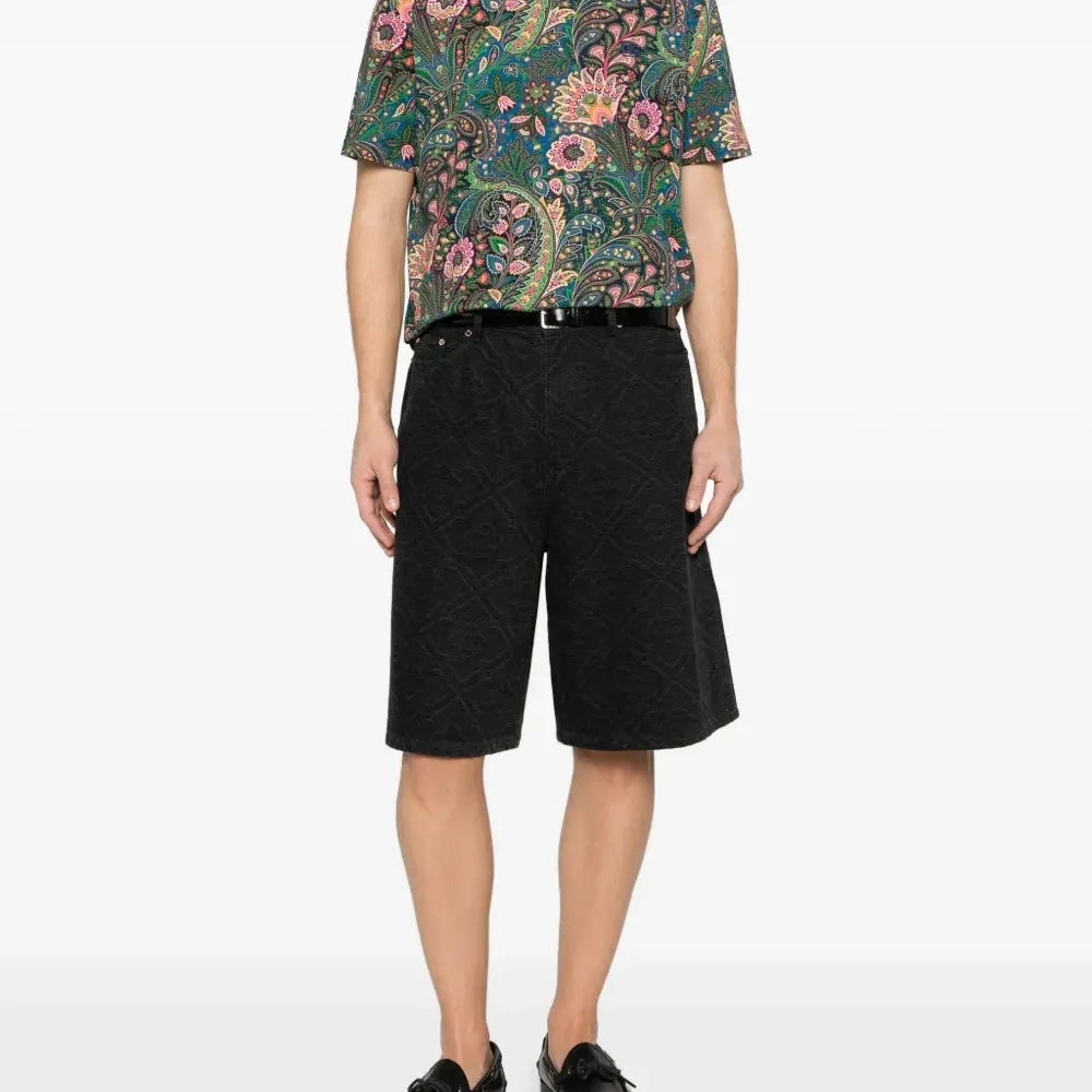 Футболка с узором "пейсли"