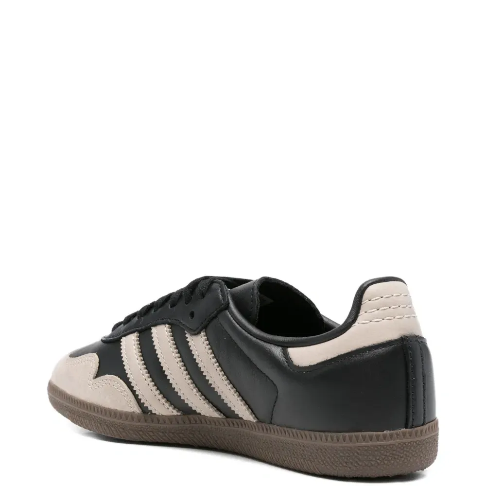 Кроссовки Samba на шнуровке