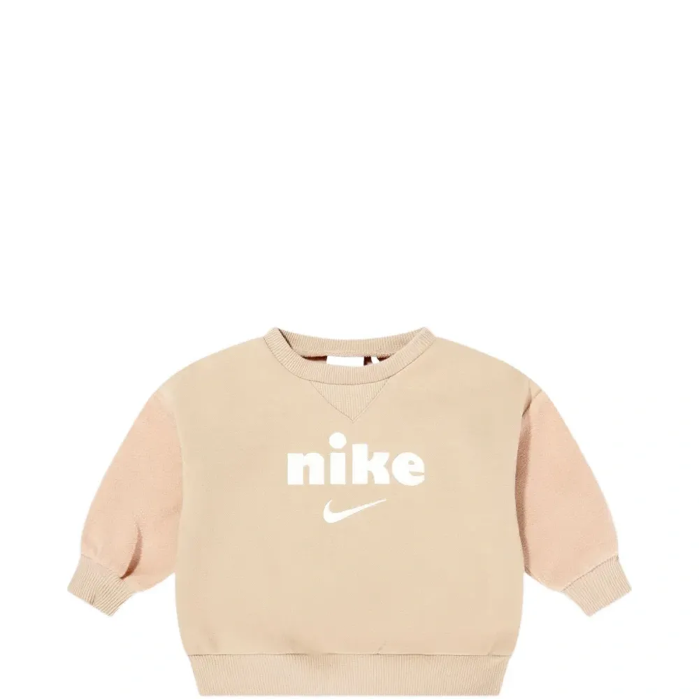 Спортивный костюм с логотипом