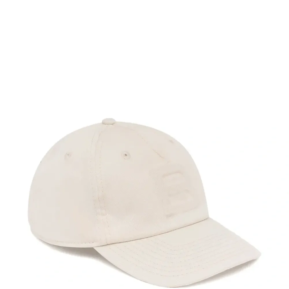 Бейсболка из хлопка с тиснёным логотипом