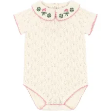 Детская одежда с цветочной вышивкой Детская одежда с цветочной вышивкой