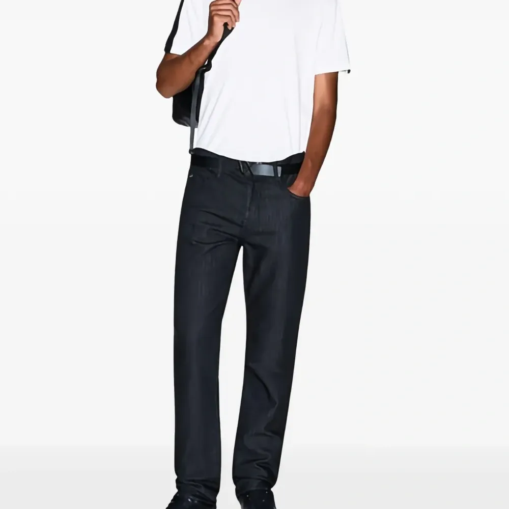 Футболка с круглым вырезом