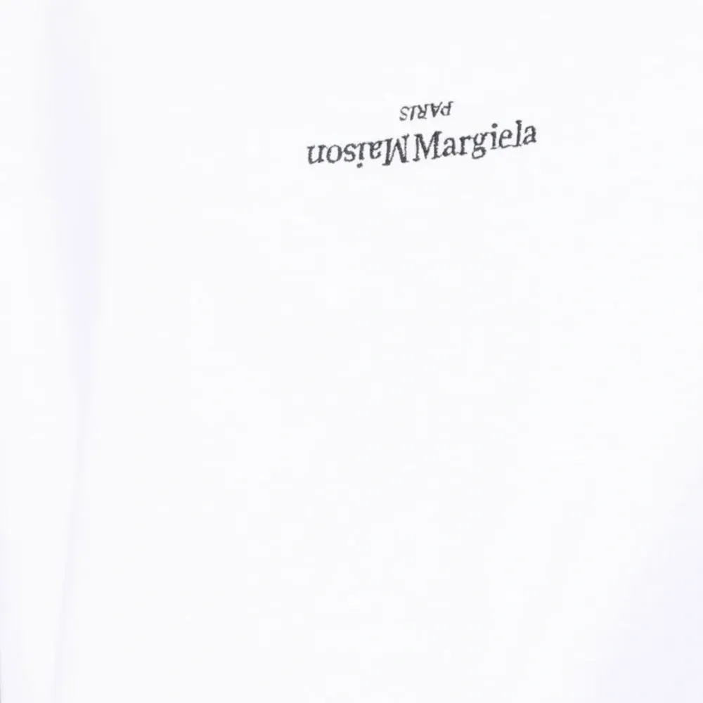 Футболка с логотипом