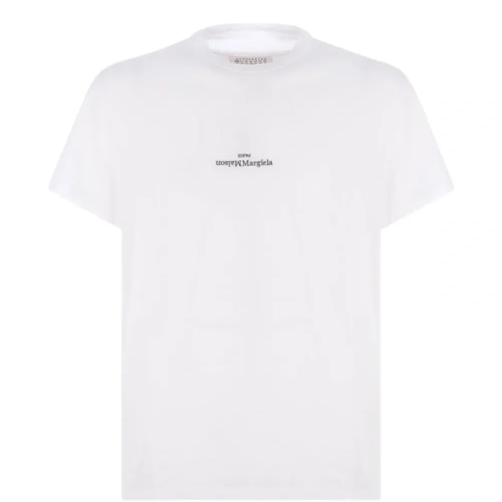 Футболка с логотипом