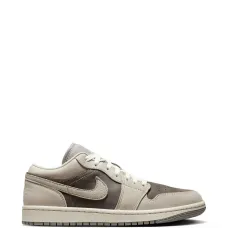 Кроссовки Air Jordan 1 Low SE