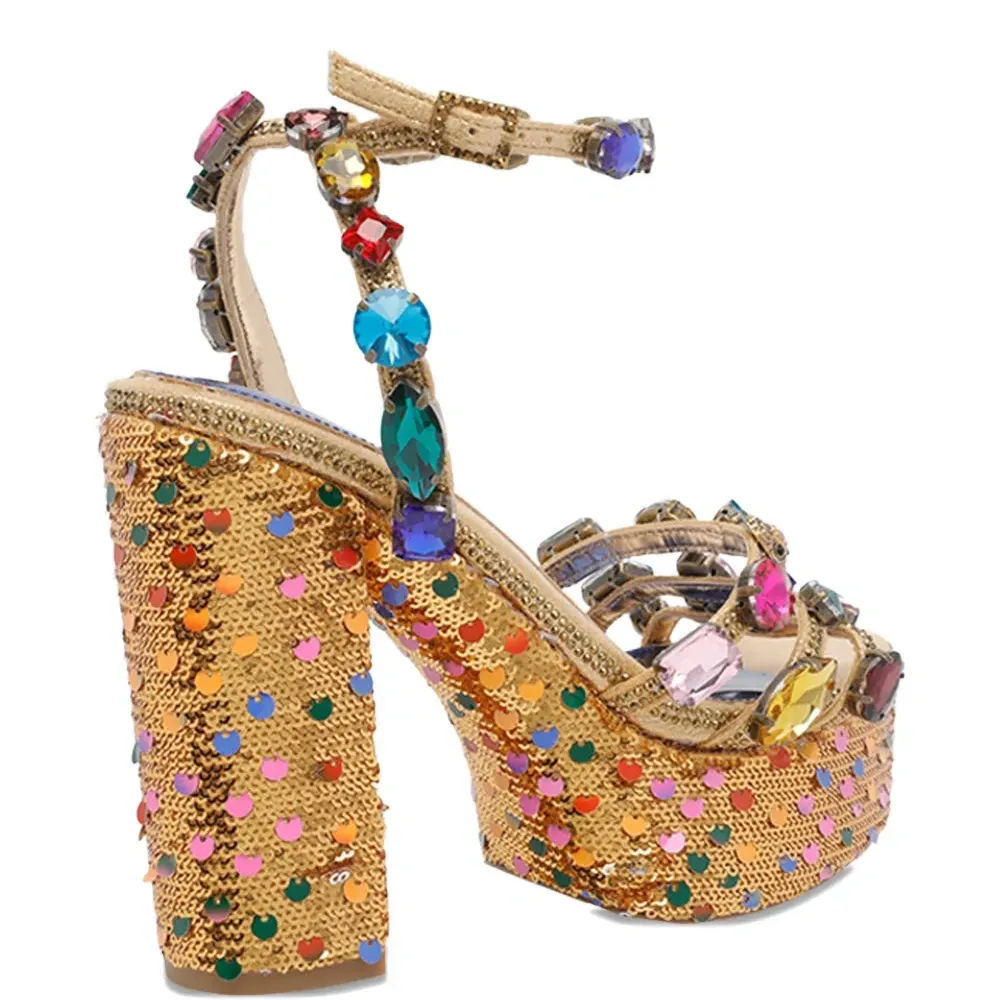 Босоножки на платформе с пайетками и украшением из драгоценных камней Босоножки на платформе с пайетками и украшением из драгоценных камней