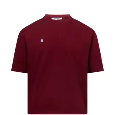 Футболка с вышитым логотипом