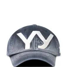 Бейсболка с градиентом