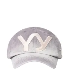 Бейсболка с градиентом